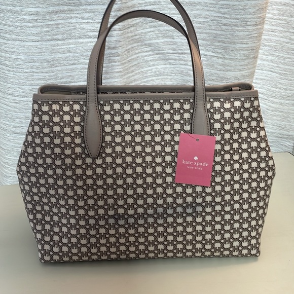 Kate Spade Small hand bag beige with spade patterns - Picture 3 of 8